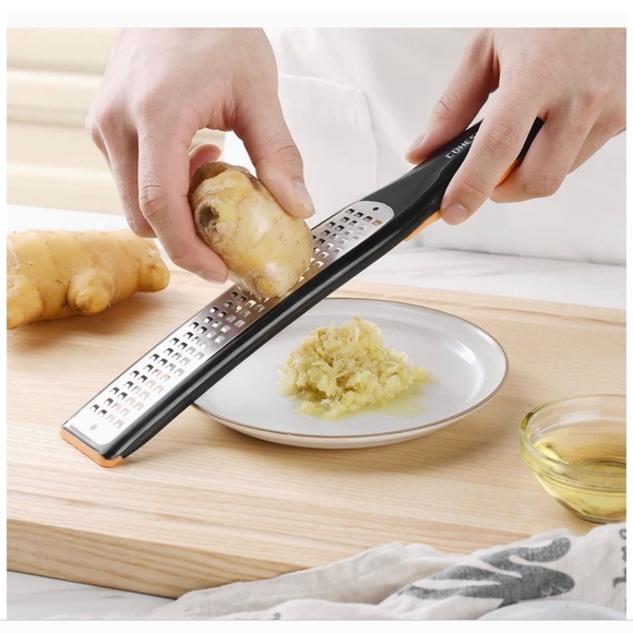 GRATER / ZESTER FOR CHEESE AND CITRUS - NEW - Picture 2 of 5